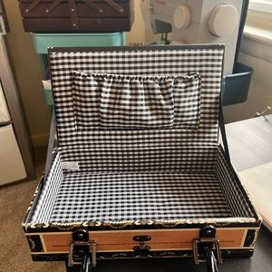 Cigar box purse New York